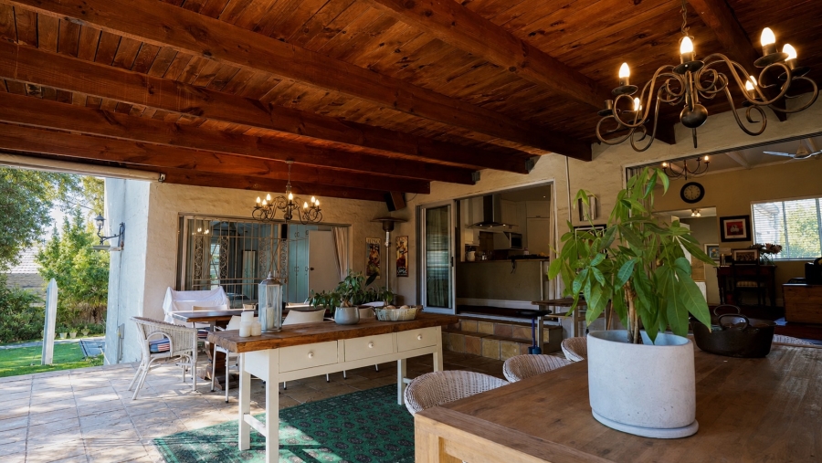 4 Bedroom Property for Sale in Groenvlei Western Cape